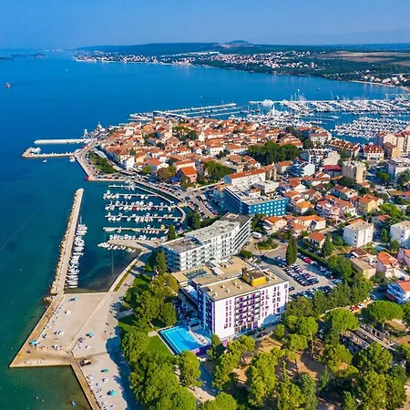 White Apartment Biograd Na Moru